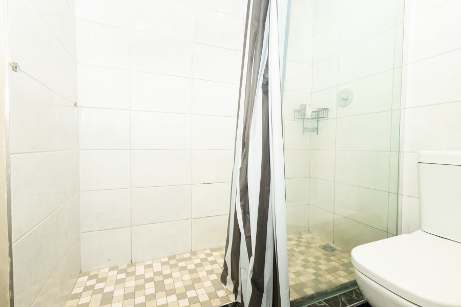 2 Bedroom Property for Sale in Uitzicht Western Cape